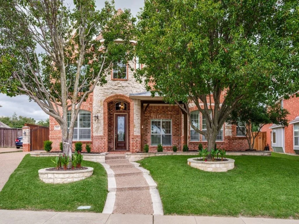 Photo of 841 Wind Brook Lane