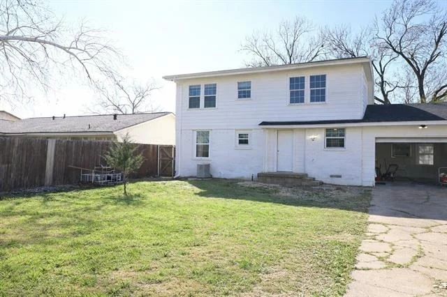 Photo of 718 Caladium Drive
