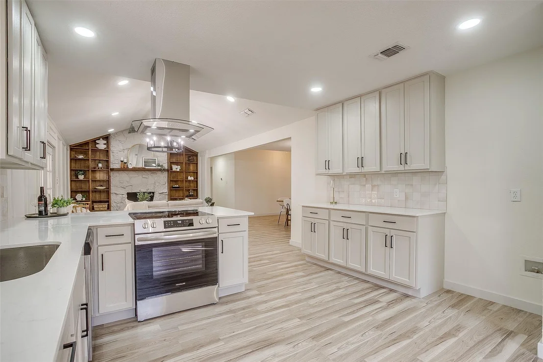 Photo of 2421 Meadow View