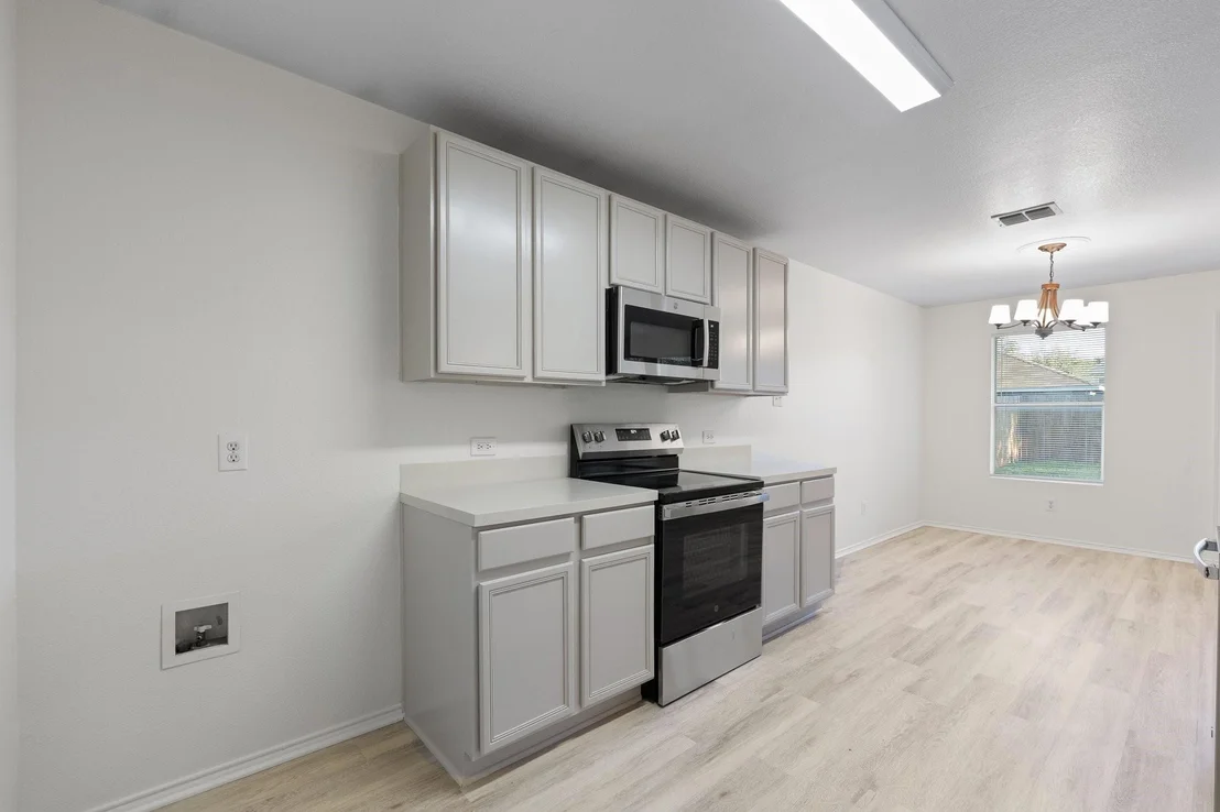 Photo of 1128 Boxwood Drive