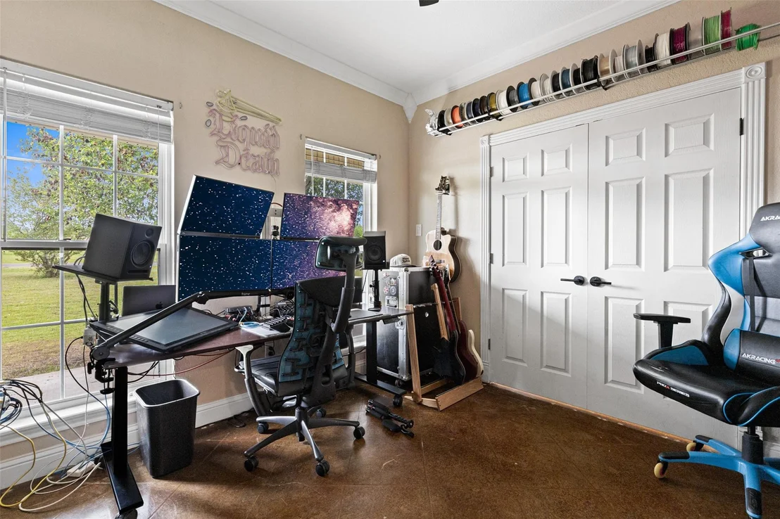 Photo of 152 Black Hawk Lane