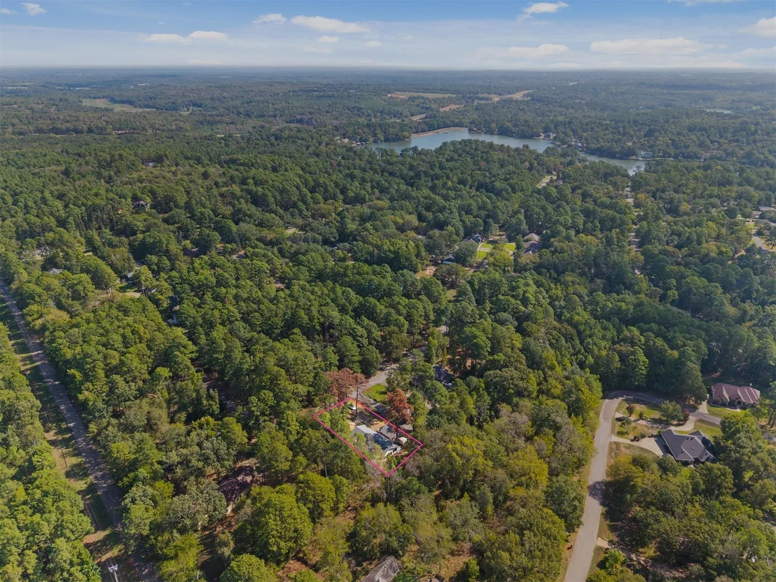 Photo of 1656 Pineview Lane