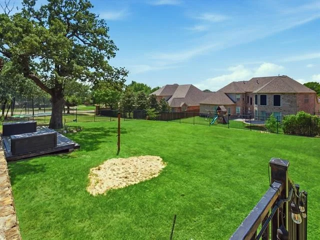 Photo of 4956 Exposition Way