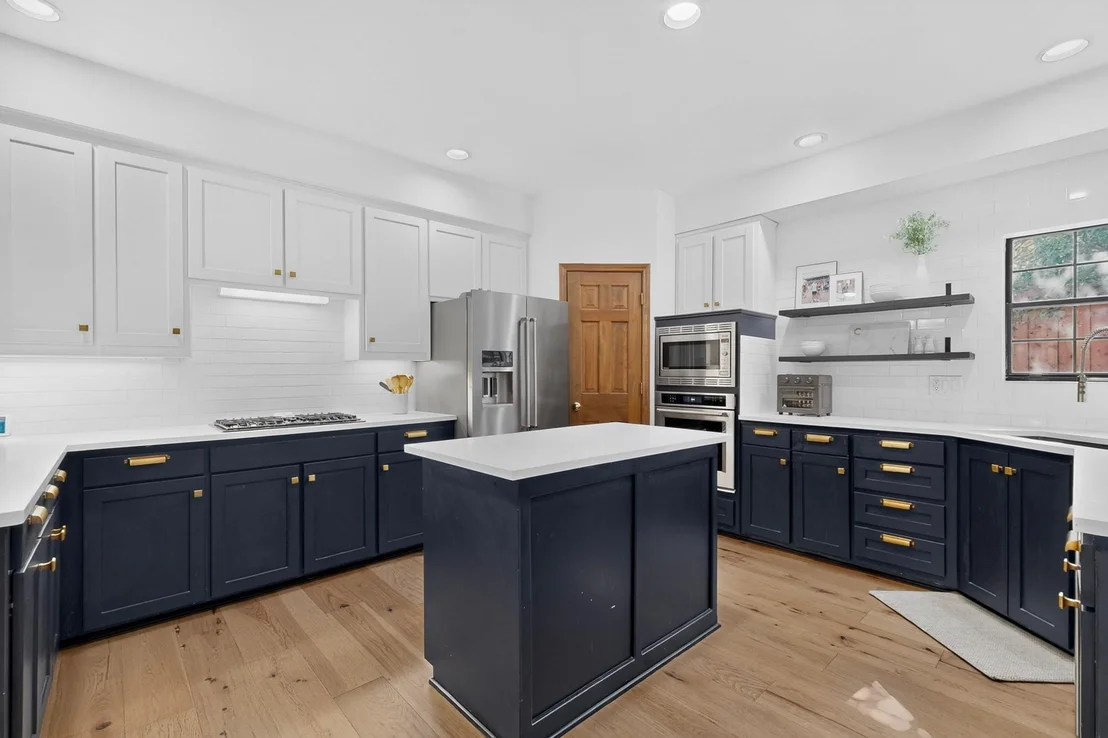 Photo of 7347 Williamswood Drive