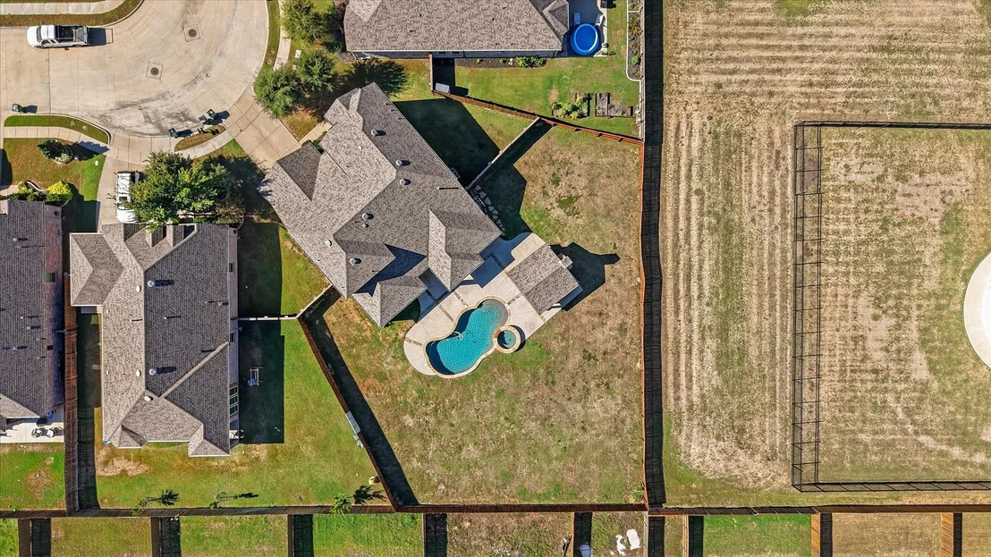 Photo of 2044 Longbridge Road