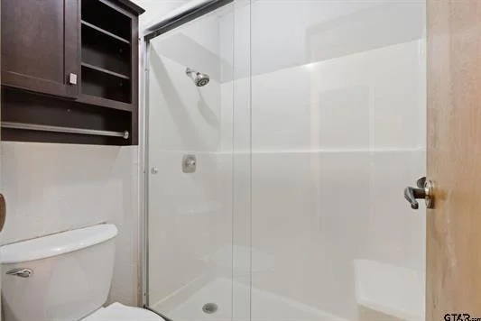 Photo of 546 Woodside Drive