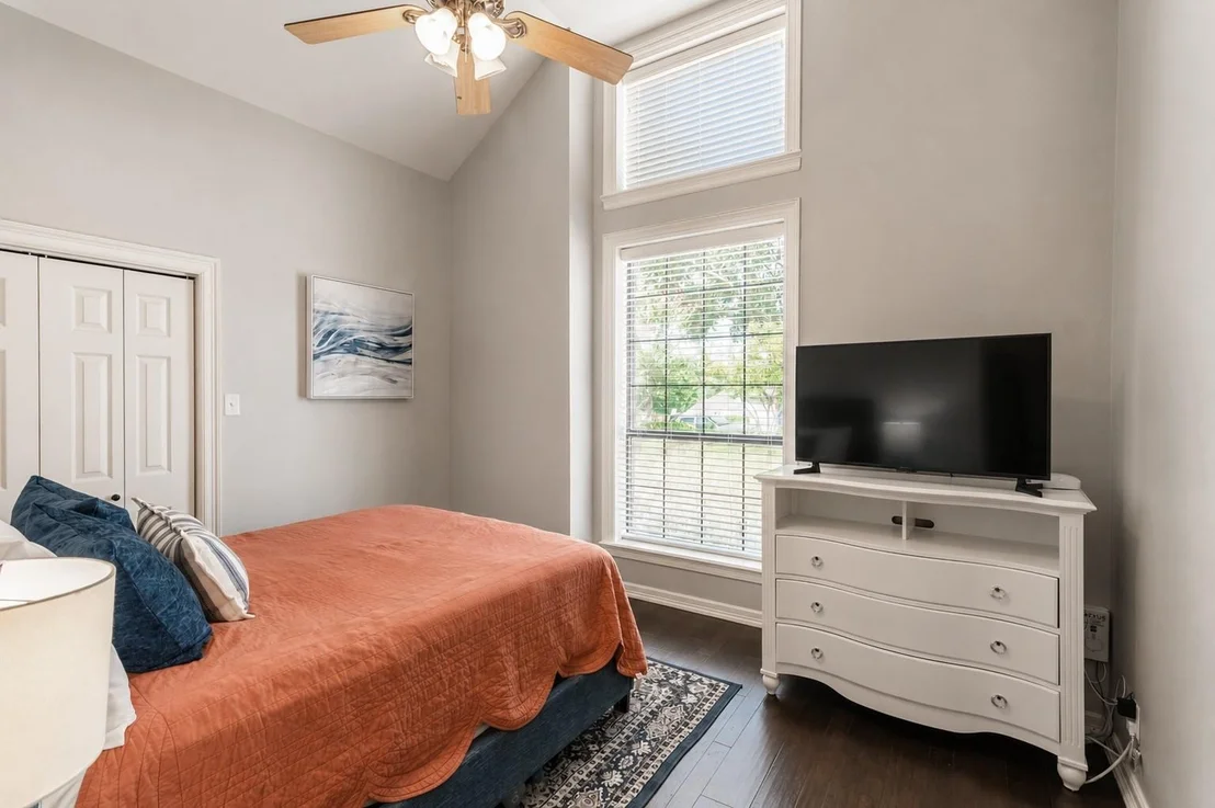 Photo of 6500 Hollytree Circle