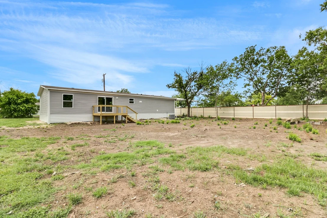 Photo of 708 W 8th Street