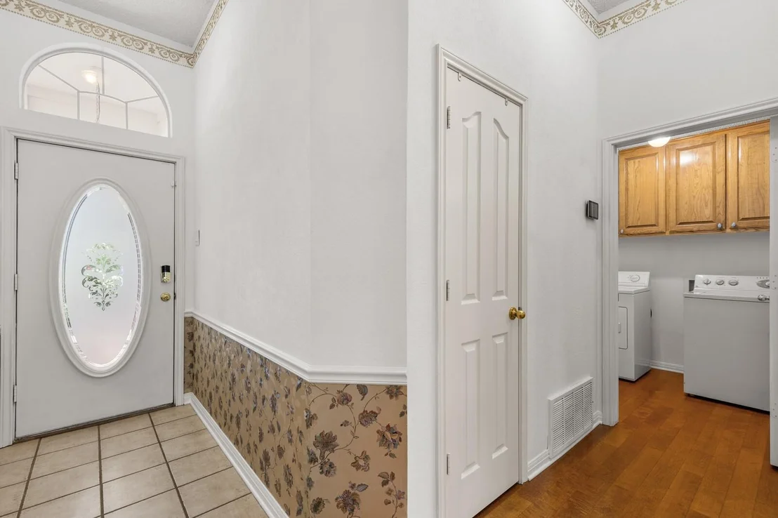 Photo of 2800 Comanche Trail