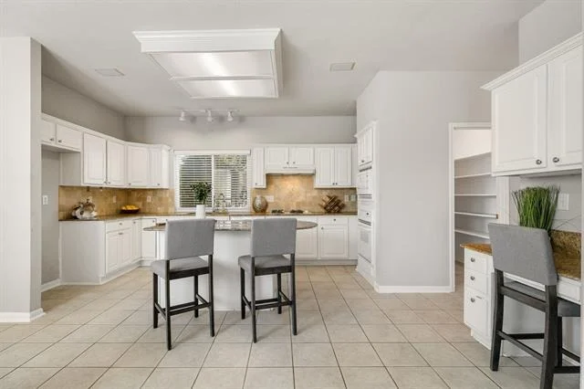 Photo of 7621 Brookview Drive