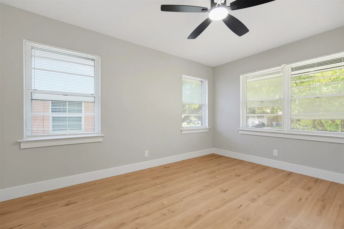 Photo of 3049 Latham Drive