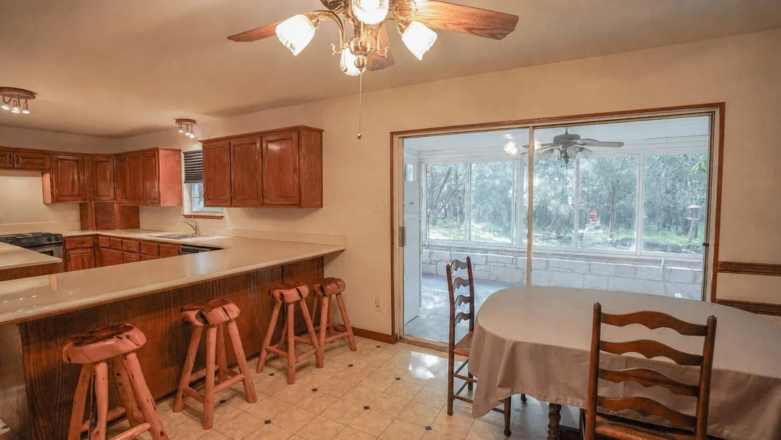 Photo of 16240 Cowan Road