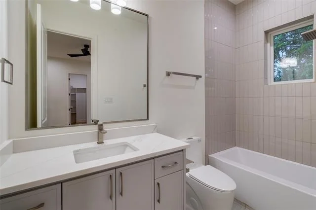 Photo of 3629 Vancouver Drive