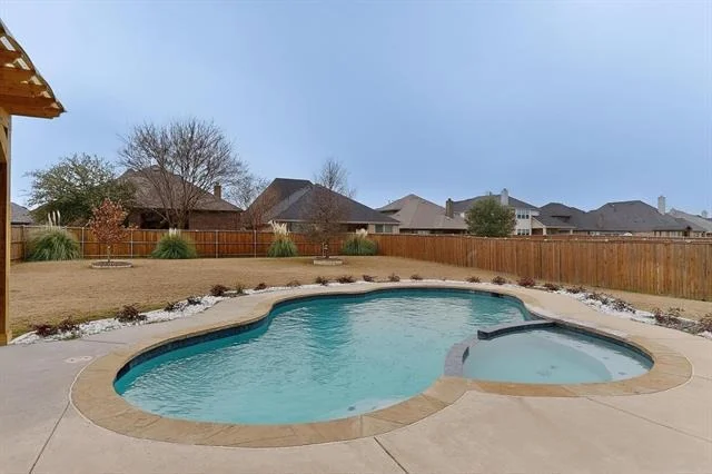 Photo of 1107 Devonshire Drive S