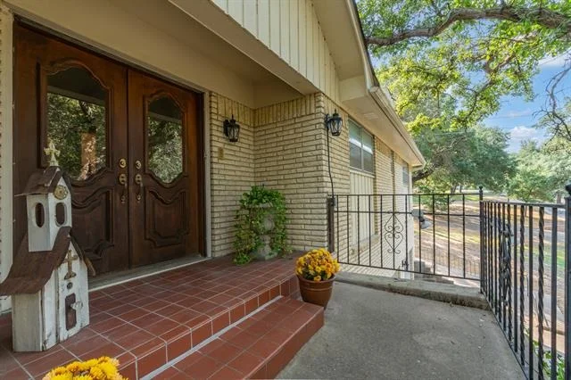 Photo of 2621 Arroyo Road