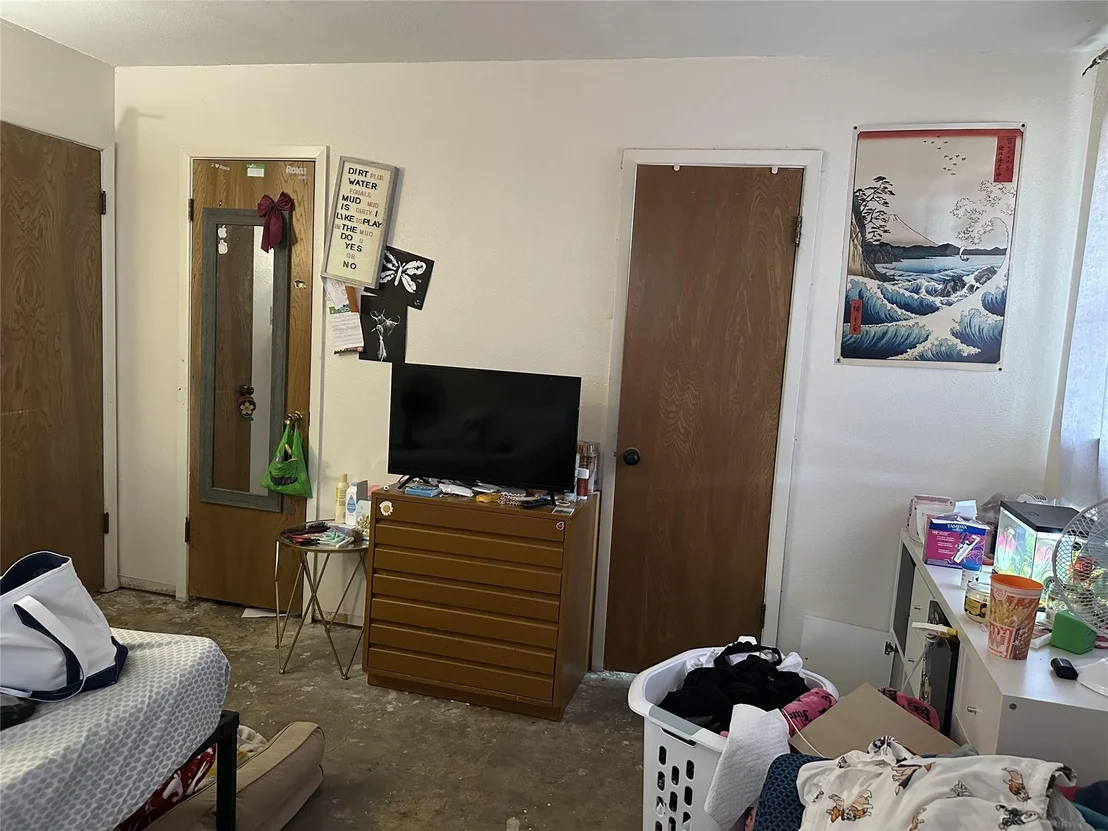 Photo of 1700 Northcrest Drive