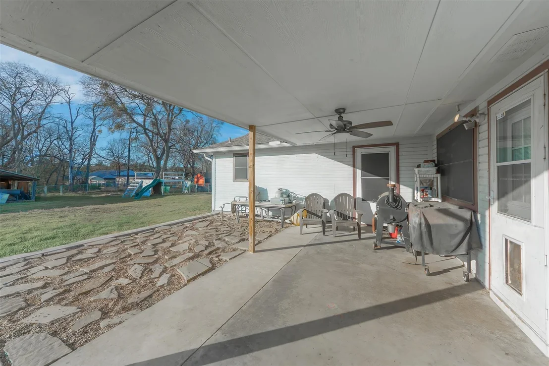 Photo of 189 Lee Boulevard