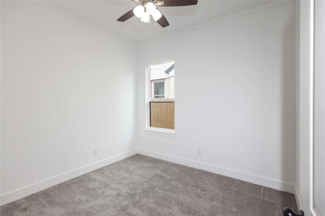 Photo of 3231 Fairview Avenue
