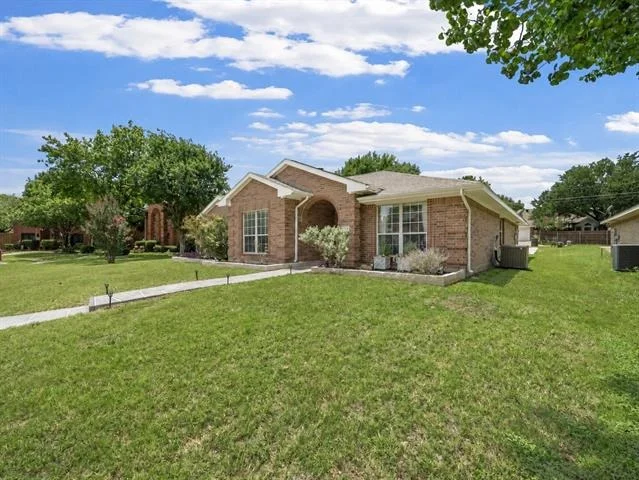 Photo of 204 Arbor Ridge Drive