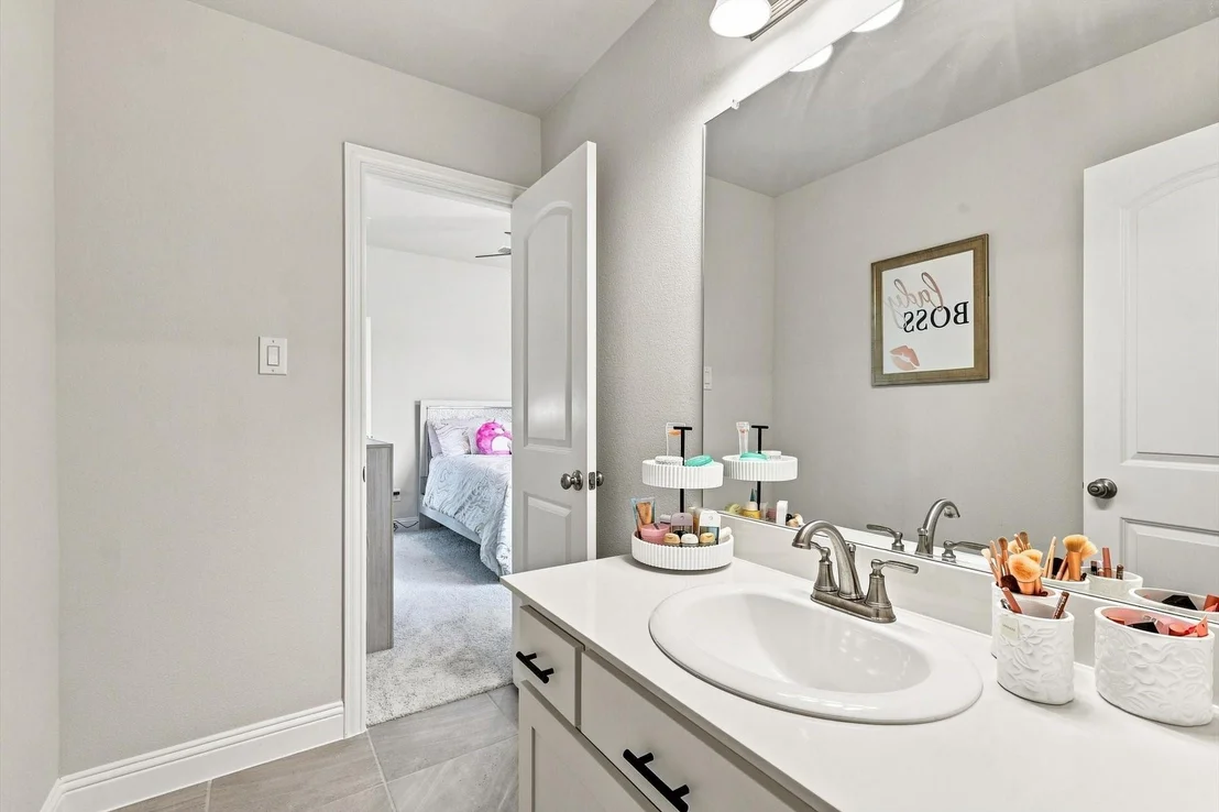 Photo of 401 Llano Lane