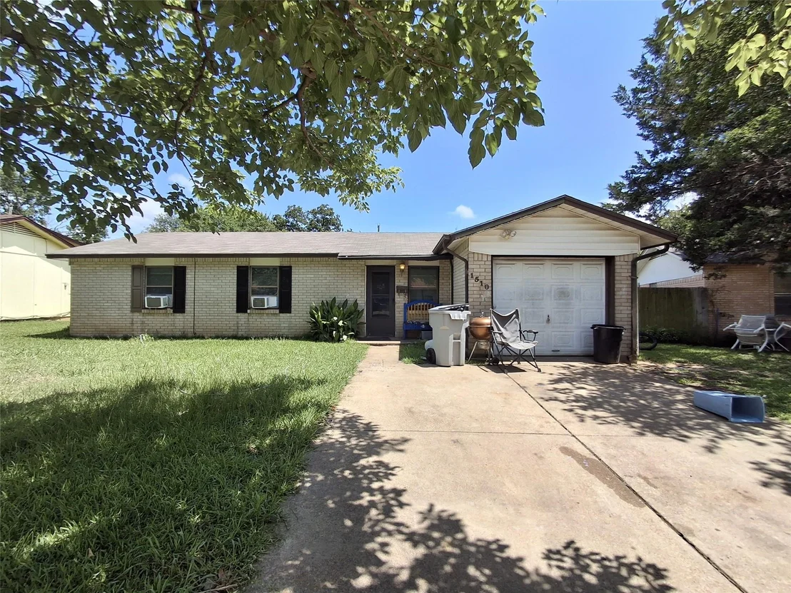 Photo of 1510 Carson Drive