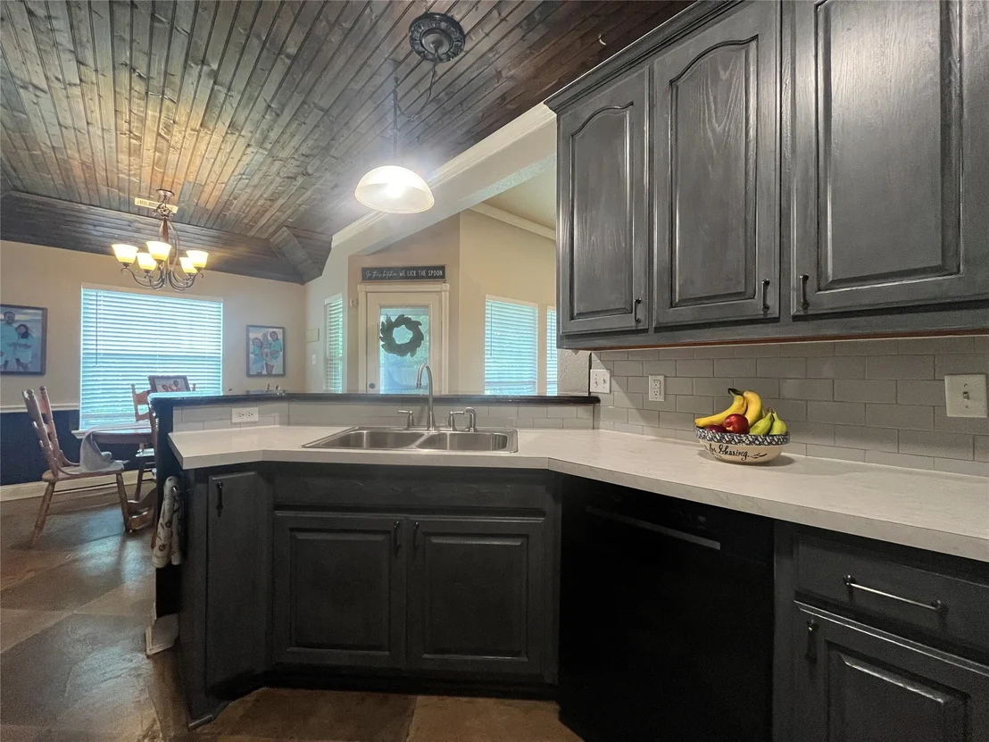 Photo of 106 Meadowlark Drive
