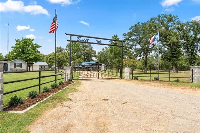Photo of 992 RS County Road 4325