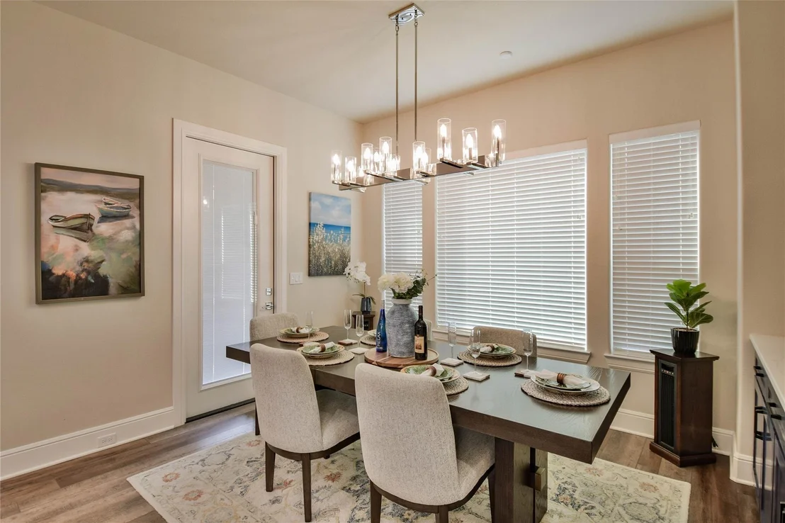Photo of 8021 White Drive