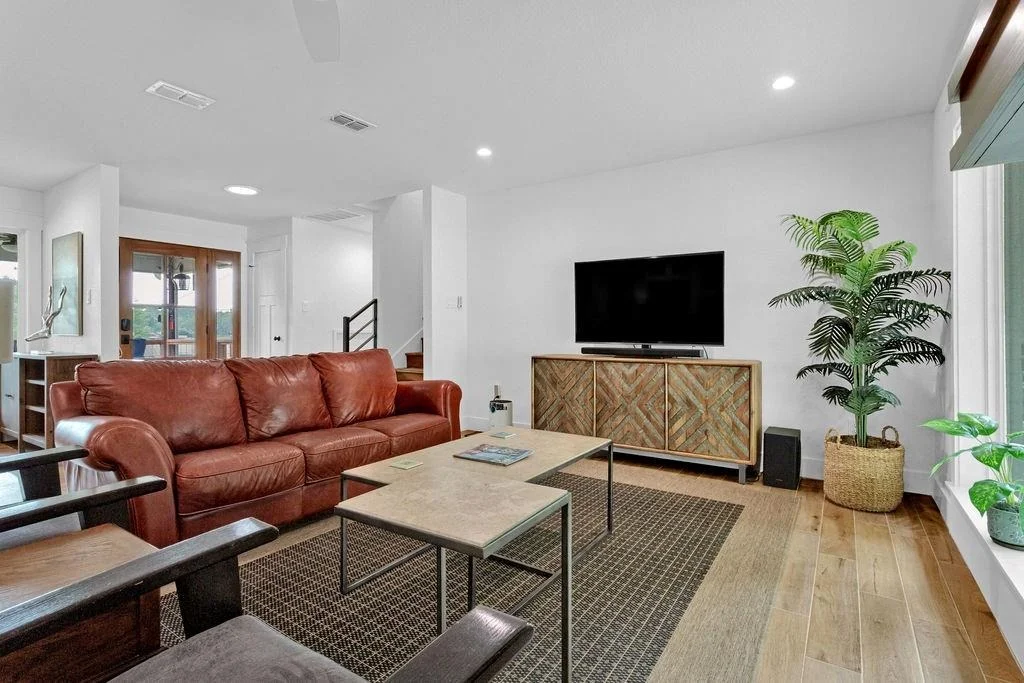 Photo of 255 Hideaway  Lane Central