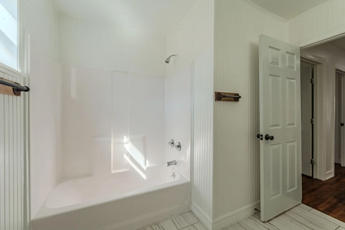 Photo of 688 Private Road 1152