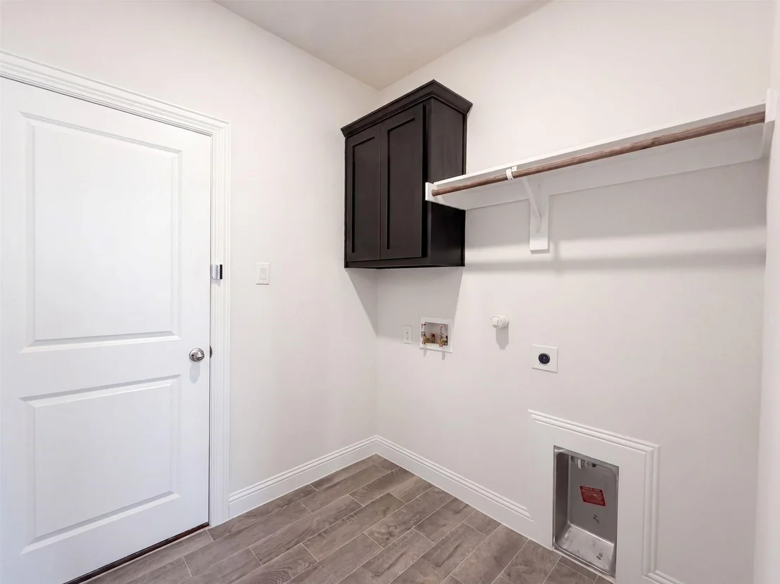 Photo of 2929 Log Cabin Drive