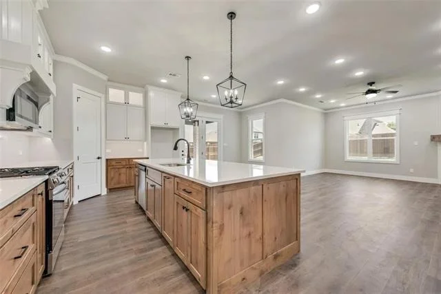 Photo of 1327 Selby Road