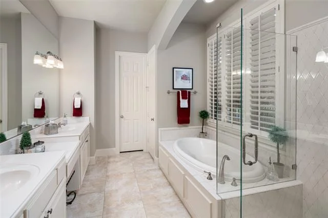 Photo of 901 Crestmoor Drive