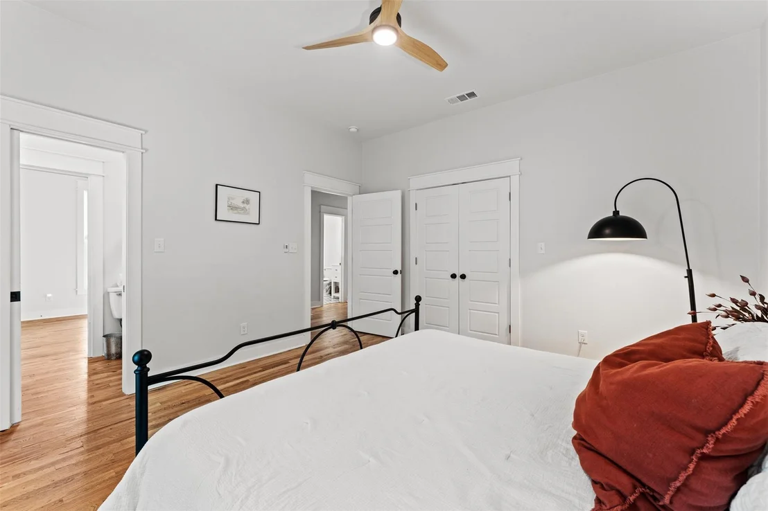 Photo of 1012 Burnett Avenue