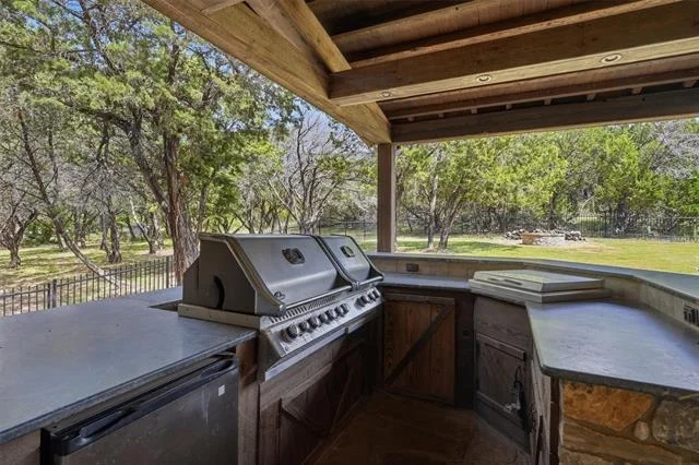 Photo of 1046 Grandview Drive