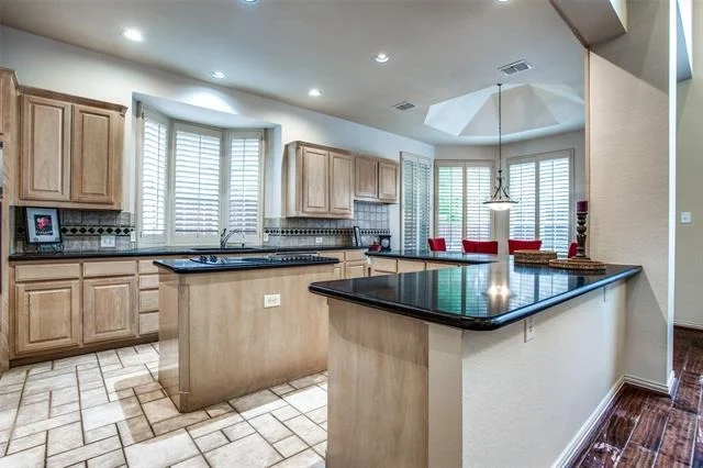 Photo of 707 Longwood Drive