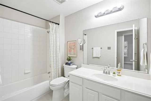 Photo of 7495 Saint Stephens Square