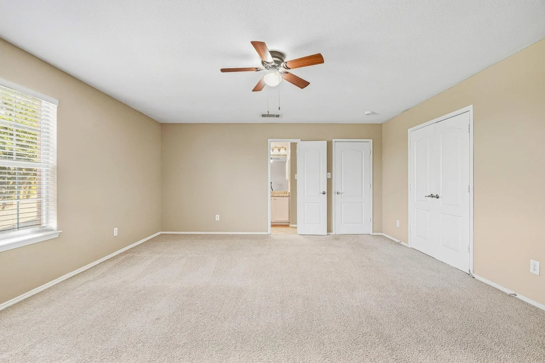 Photo of 1002 Chatham Lane