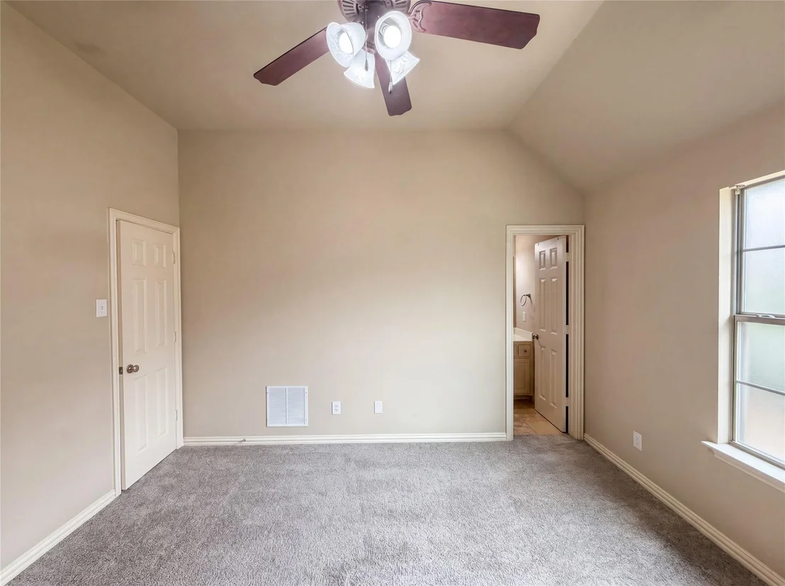 Photo of 928 Homestead Drive