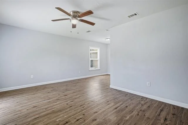 Photo of 1450 Holcomb Road