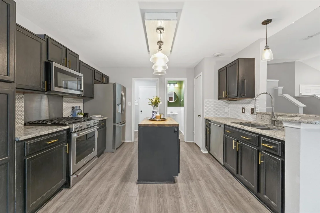 Photo of 4313 Hayes