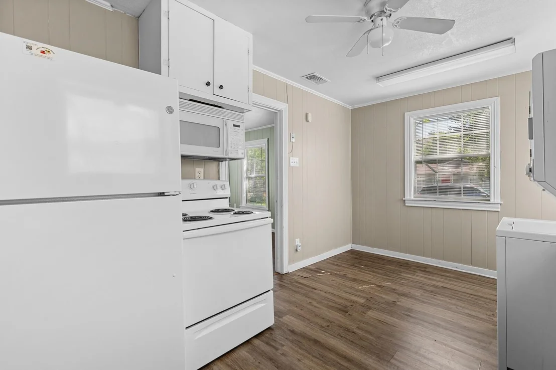 Photo of 1212 Lewis Street