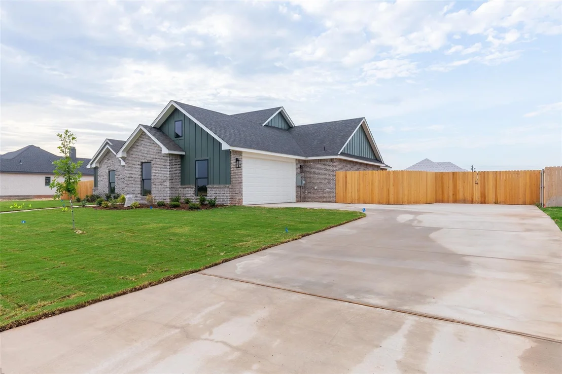 Photo of 129 Laken Ridge