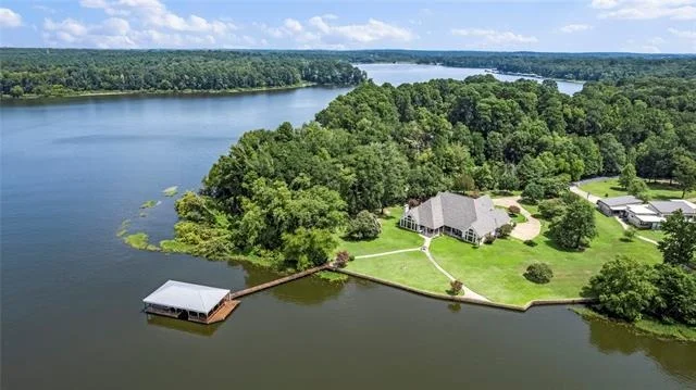 Photo of 17110 Island Cove Road