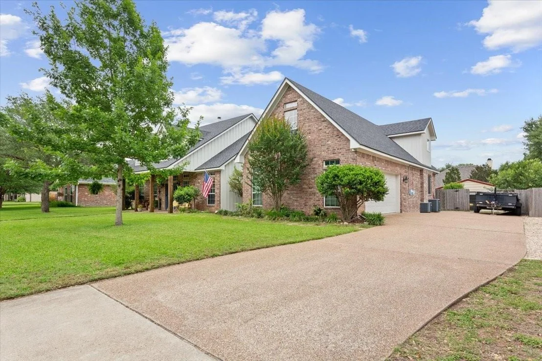 Photo of 5616 Landsdown Drive