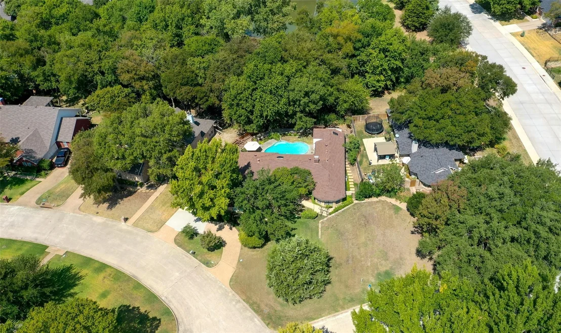 Photo of 1990 Wind Hill Road