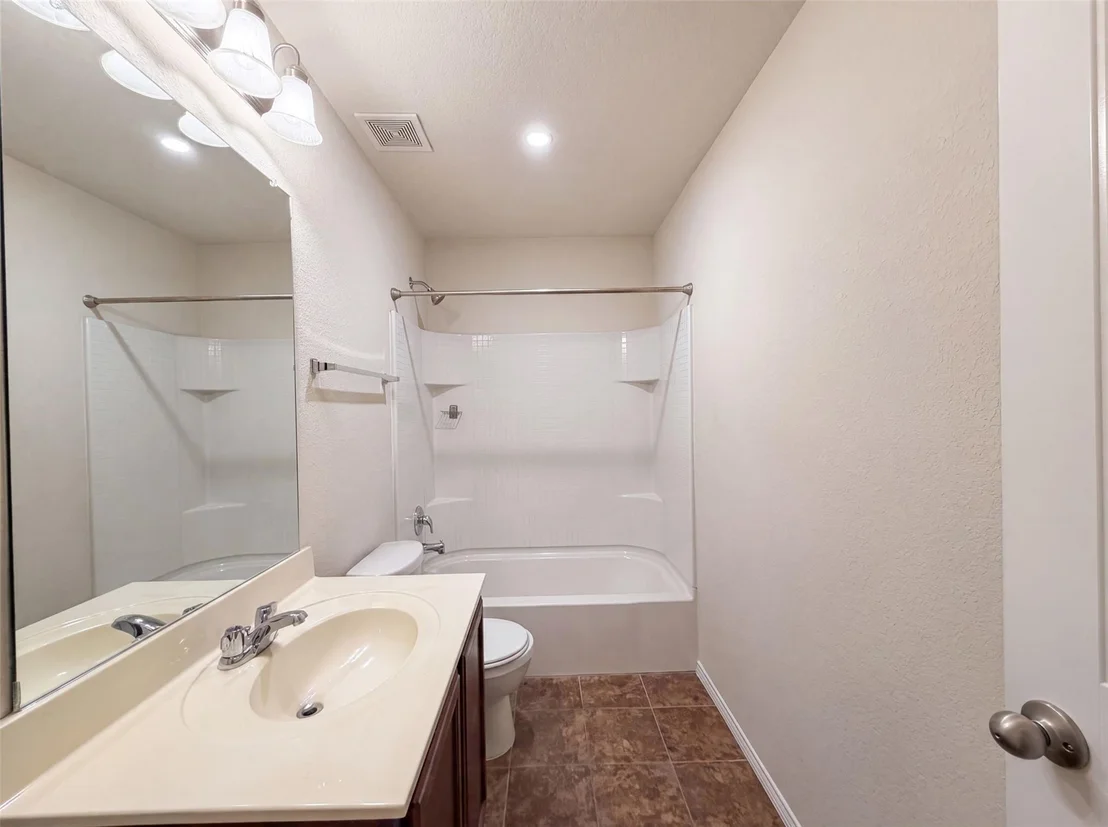 Photo of 9165 Blackstone Drive