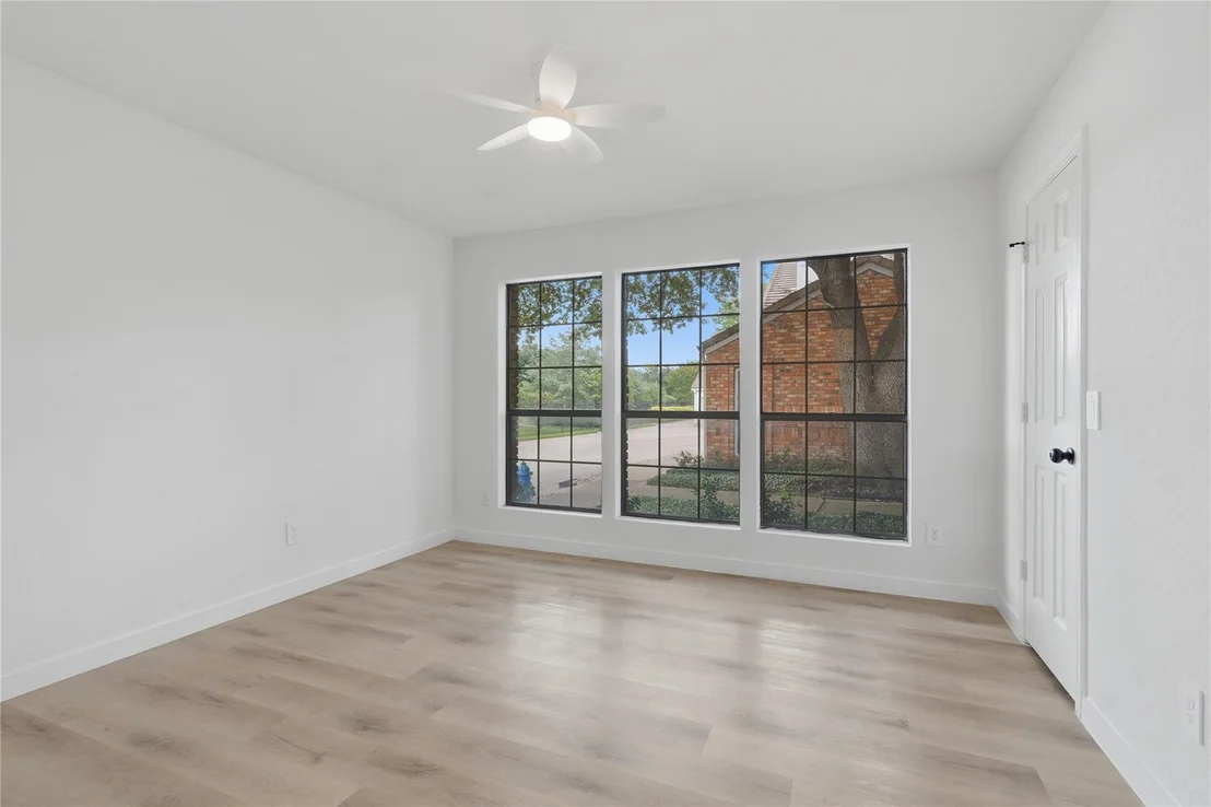 Photo of 17118 Planters Row