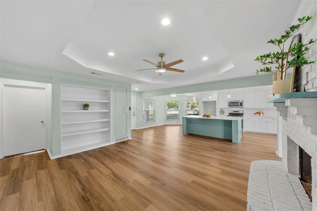 Photo of 16612 Scenic Circle