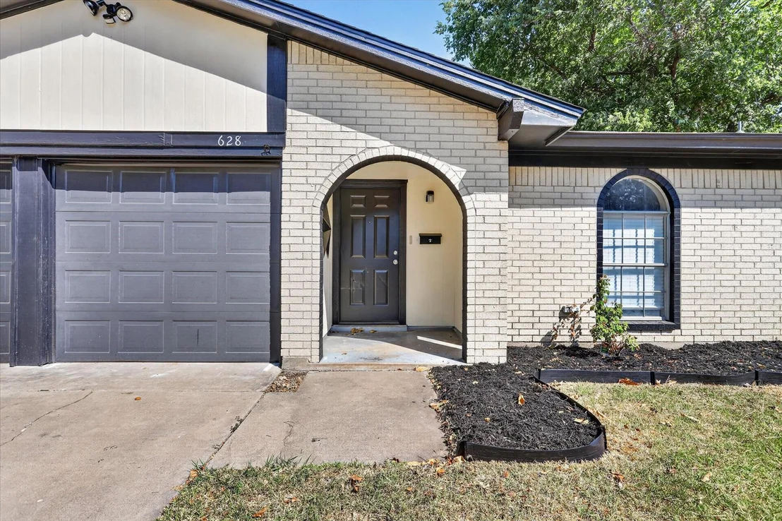Photo of 628 Lisa Street